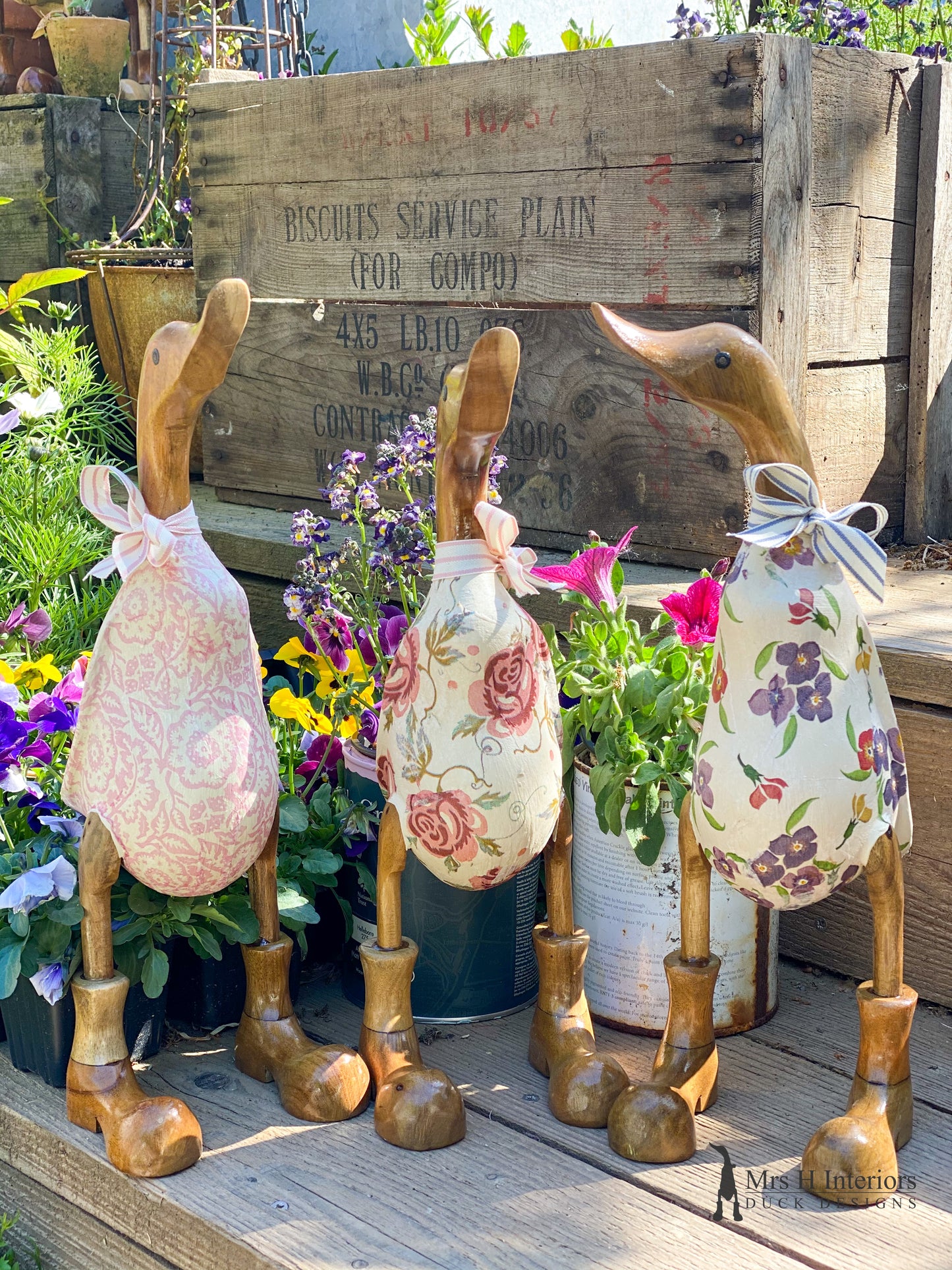 Ex display Emma Bridgewater pink wallpaper